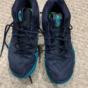 nike basketball shoes